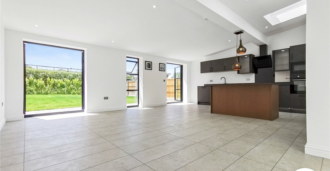 3 bedroom property to rent in Sidcup | Robinson Jackson