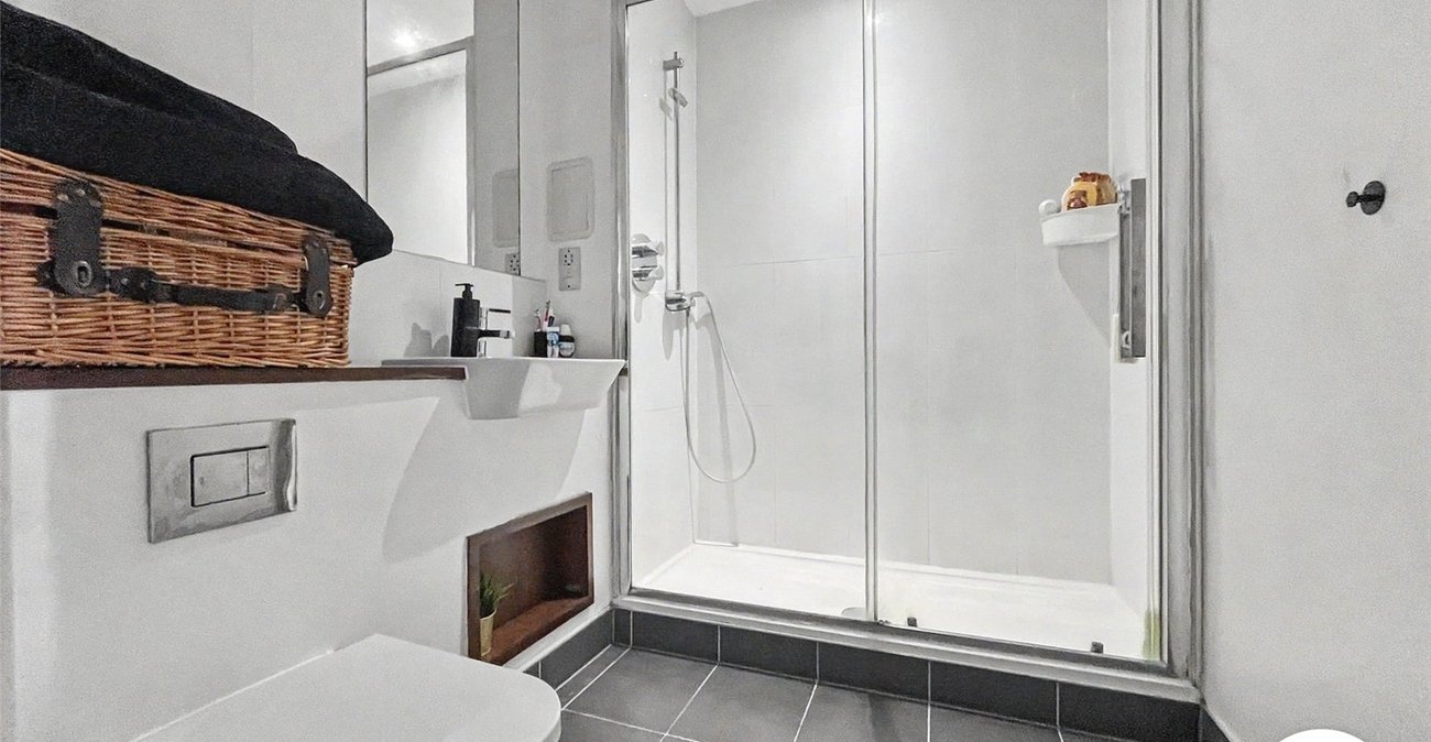 1 bedroom property to rent in Gillingham | Robinson Michael & Jackson
