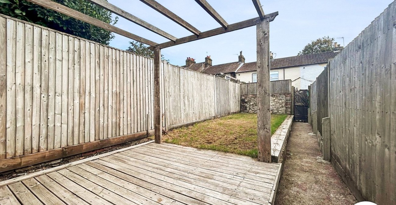 3 bedroom house to rent in Maidstone | Robinson Michael & Jackson