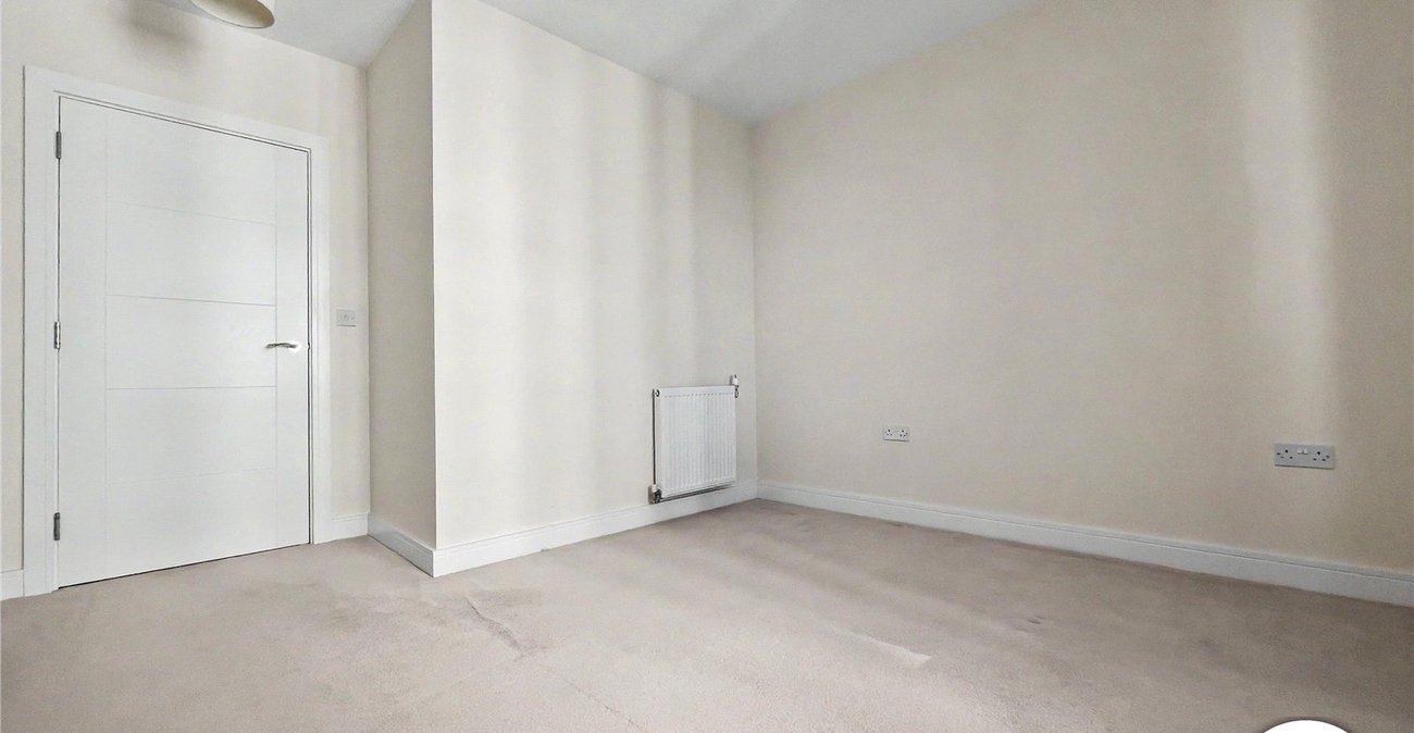 2 bedroom property to rent in Gillingham | Robinson Michael & Jackson