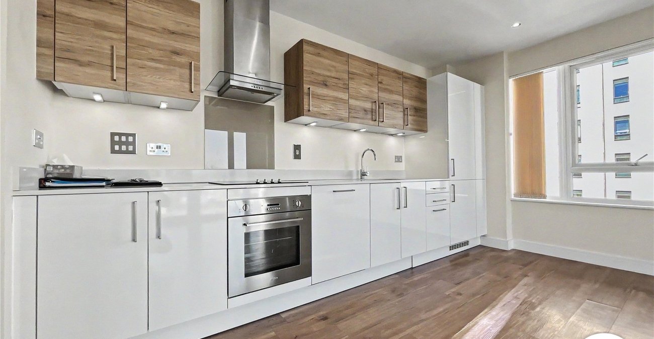 2 bedroom property to rent in Gillingham | Robinson Michael & Jackson