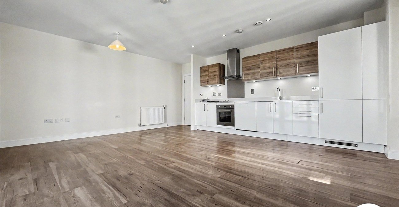 2 bedroom property to rent in Gillingham | Robinson Michael & Jackson