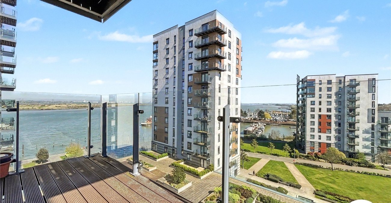 2 bedroom property to rent in Gillingham | Robinson Michael & Jackson