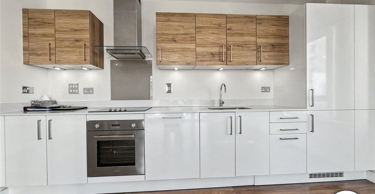 2 bedroom property to rent in Gillingham | Robinson Michael & Jackson