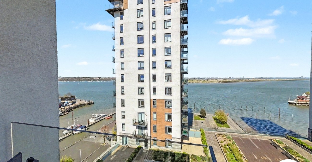 2 bedroom property to rent in Gillingham | Robinson Michael & Jackson