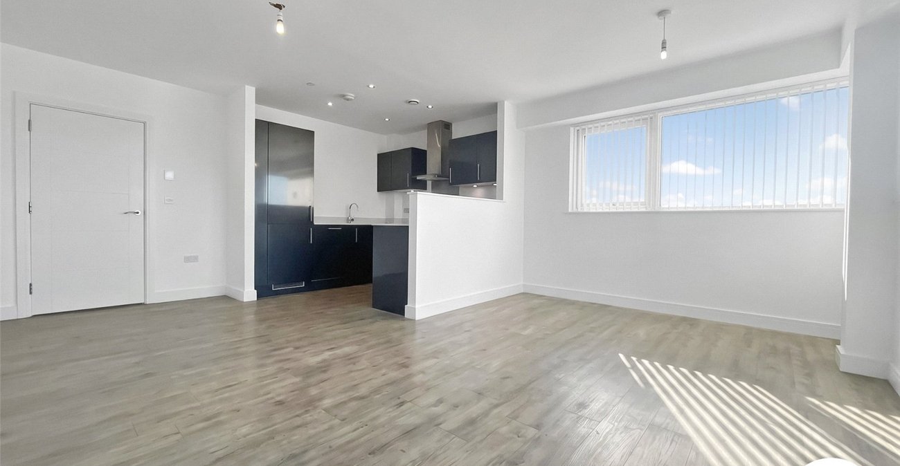 2 bedroom property to rent in Gillingham | Robinson Michael & Jackson
