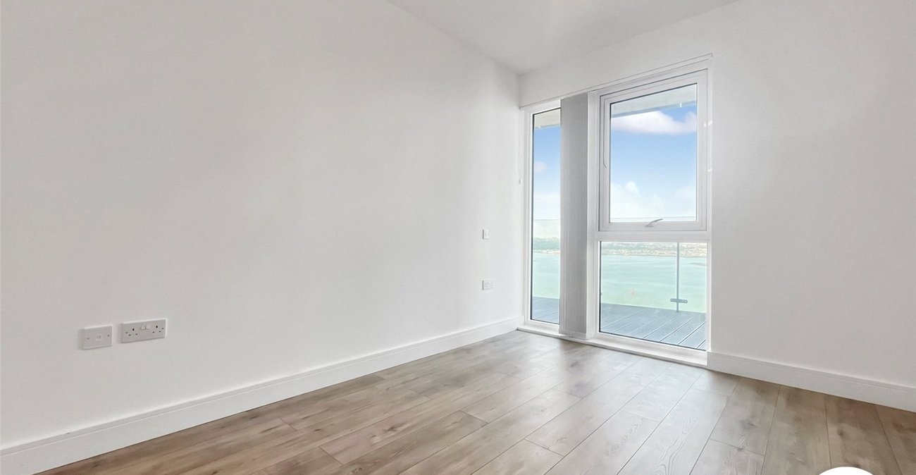 2 bedroom property to rent in Gillingham | Robinson Michael & Jackson