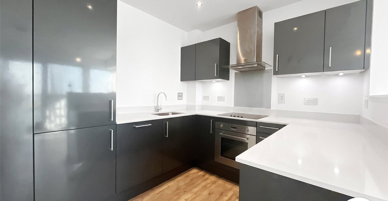 2 bedroom property to rent in Gillingham | Robinson Michael & Jackson