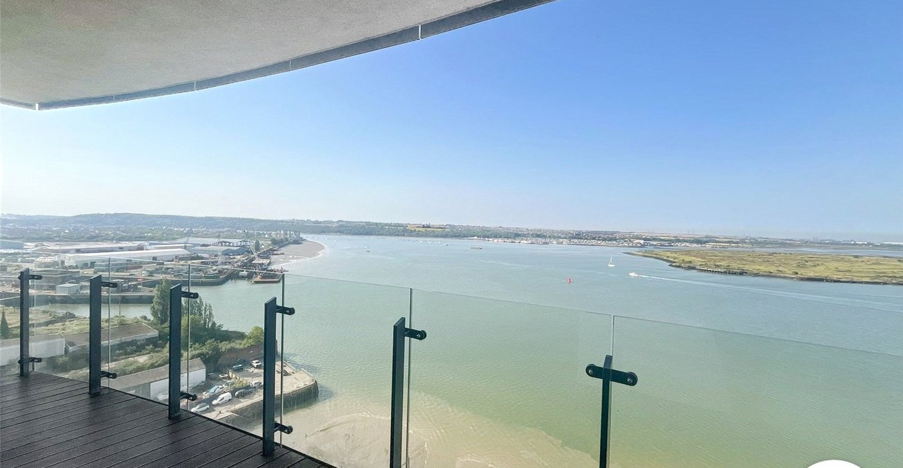 2 bedroom property to rent in Gillingham | Robinson Michael & Jackson