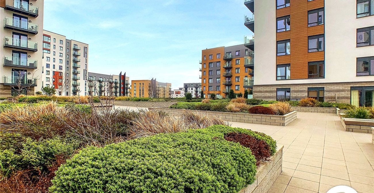 2 bedroom property to rent in Gillingham | Robinson Michael & Jackson