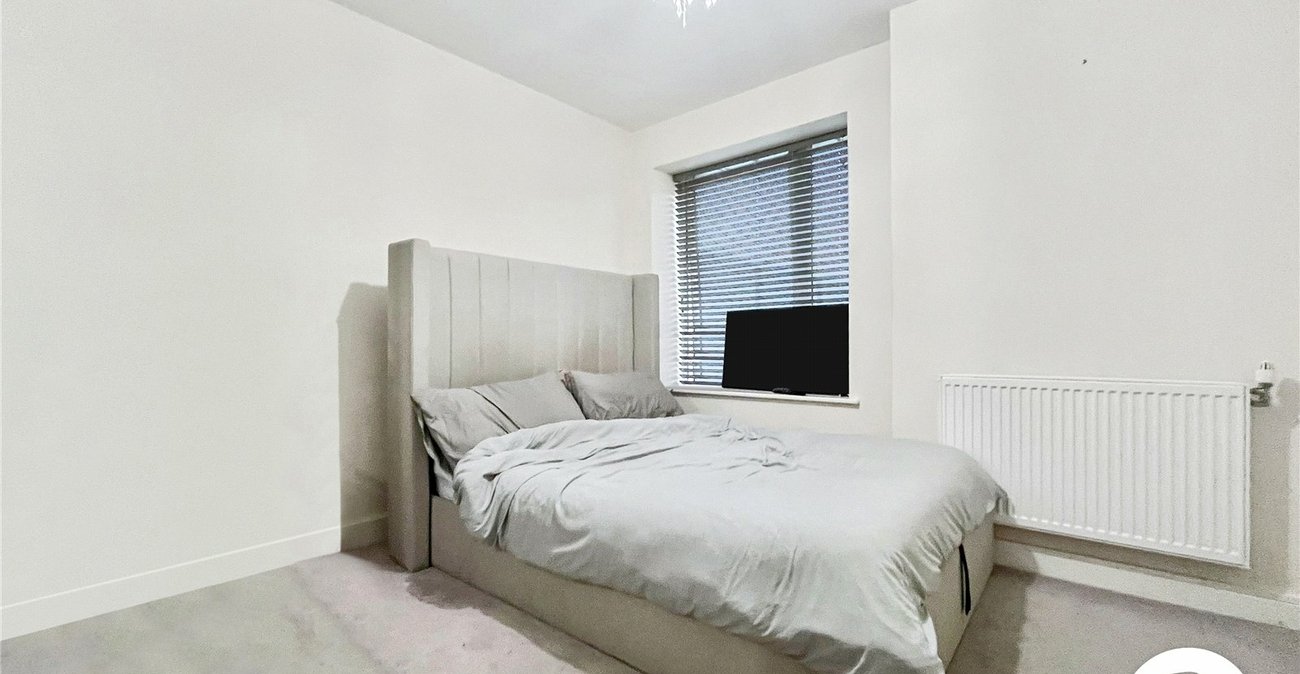 1 bedroom property to rent in Gillingham | Robinson Michael & Jackson