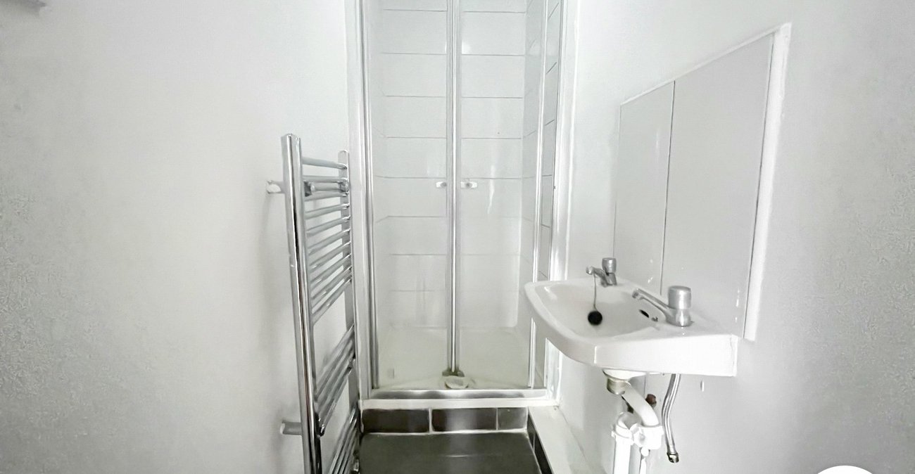 3 bedroom property to rent in Bexleyheath | Robinson Jackson