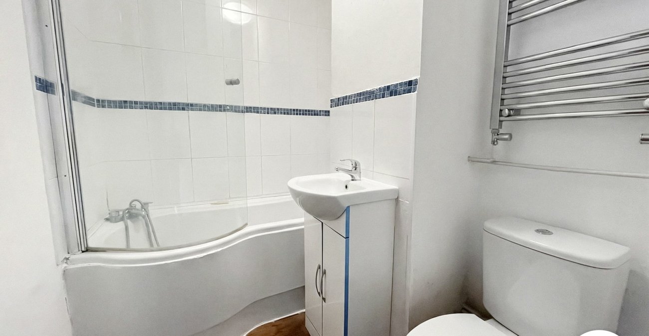 3 bedroom property to rent in Bexleyheath | Robinson Jackson