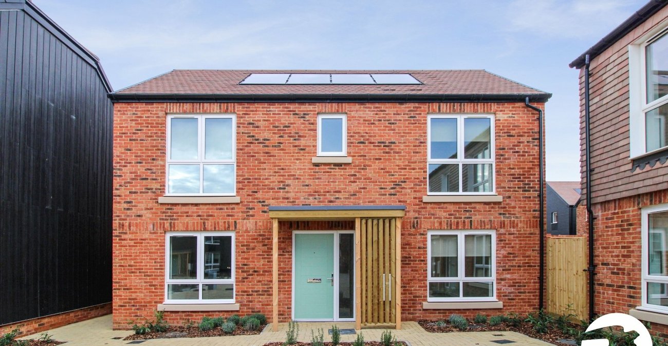 3 bedroom house to rent in Alkerden | Robinson Michael & Jackson