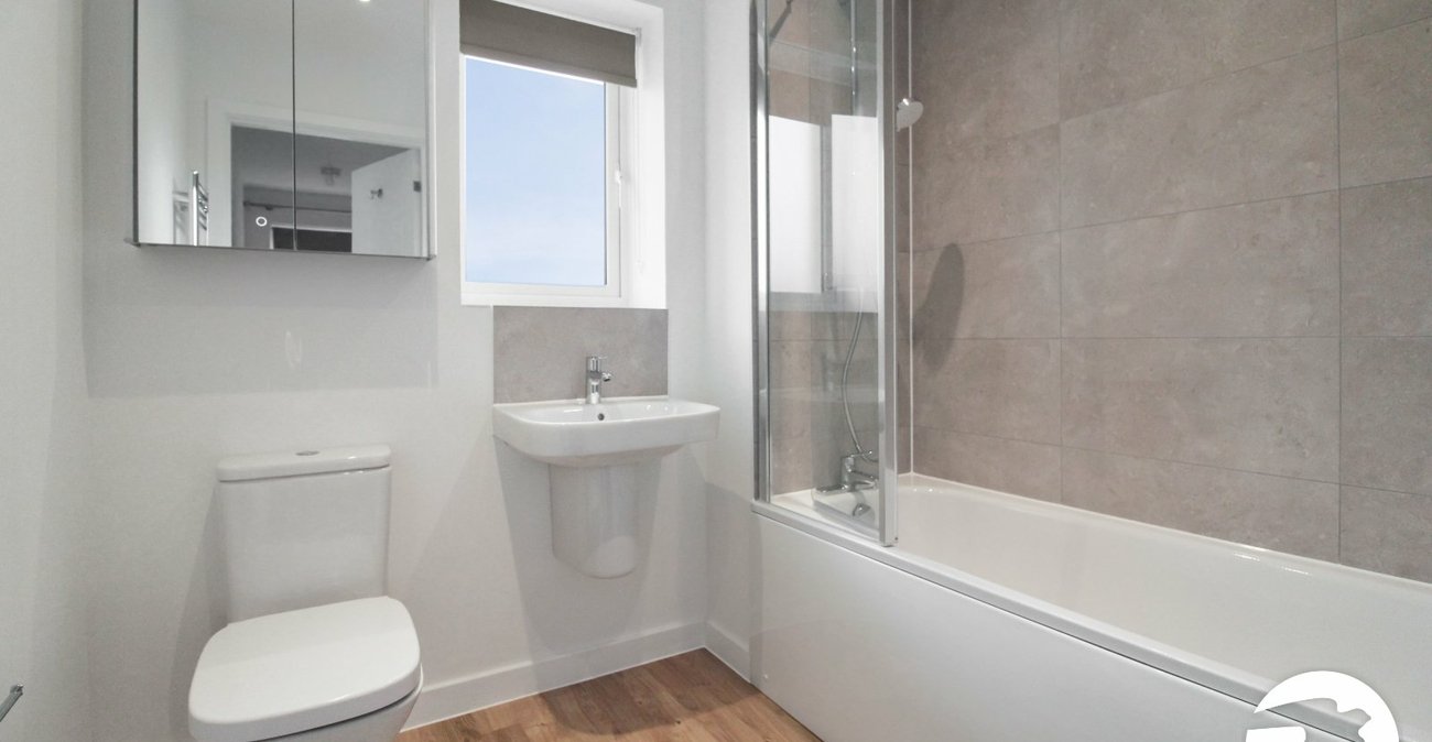 3 bedroom house to rent in Alkerden | Robinson Michael & Jackson