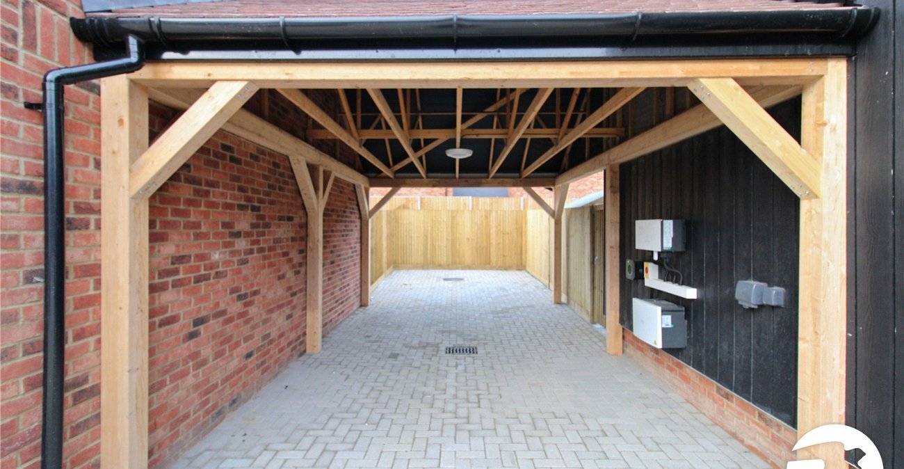 3 bedroom house to rent in Alkerden | Robinson Michael & Jackson