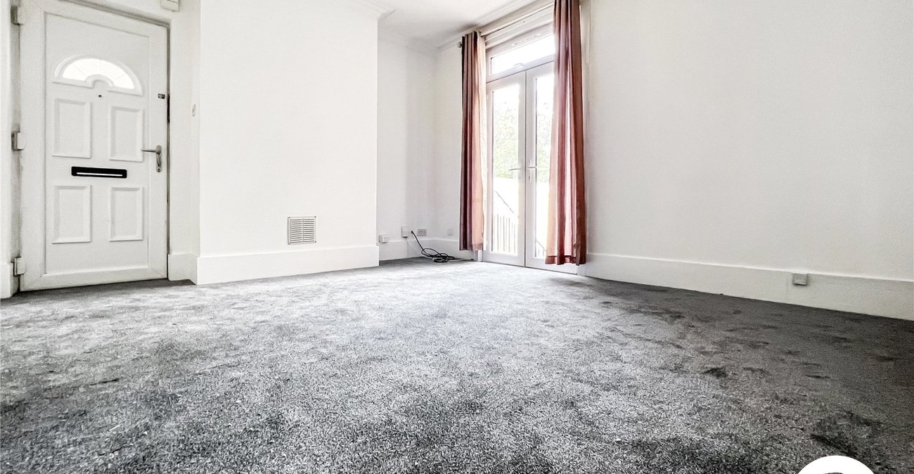 1 bedroom property to rent in Erith | Robinson Jackson