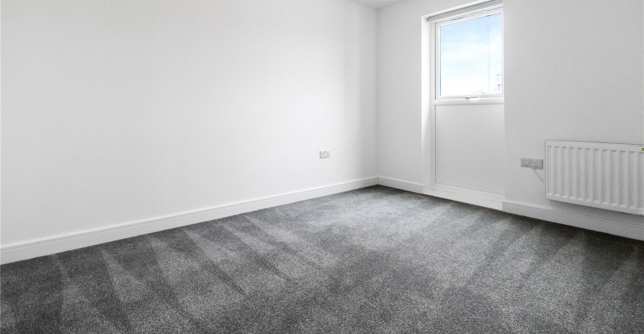 2 bedroom property to rent in Alkerden | Robinson Michael & Jackson