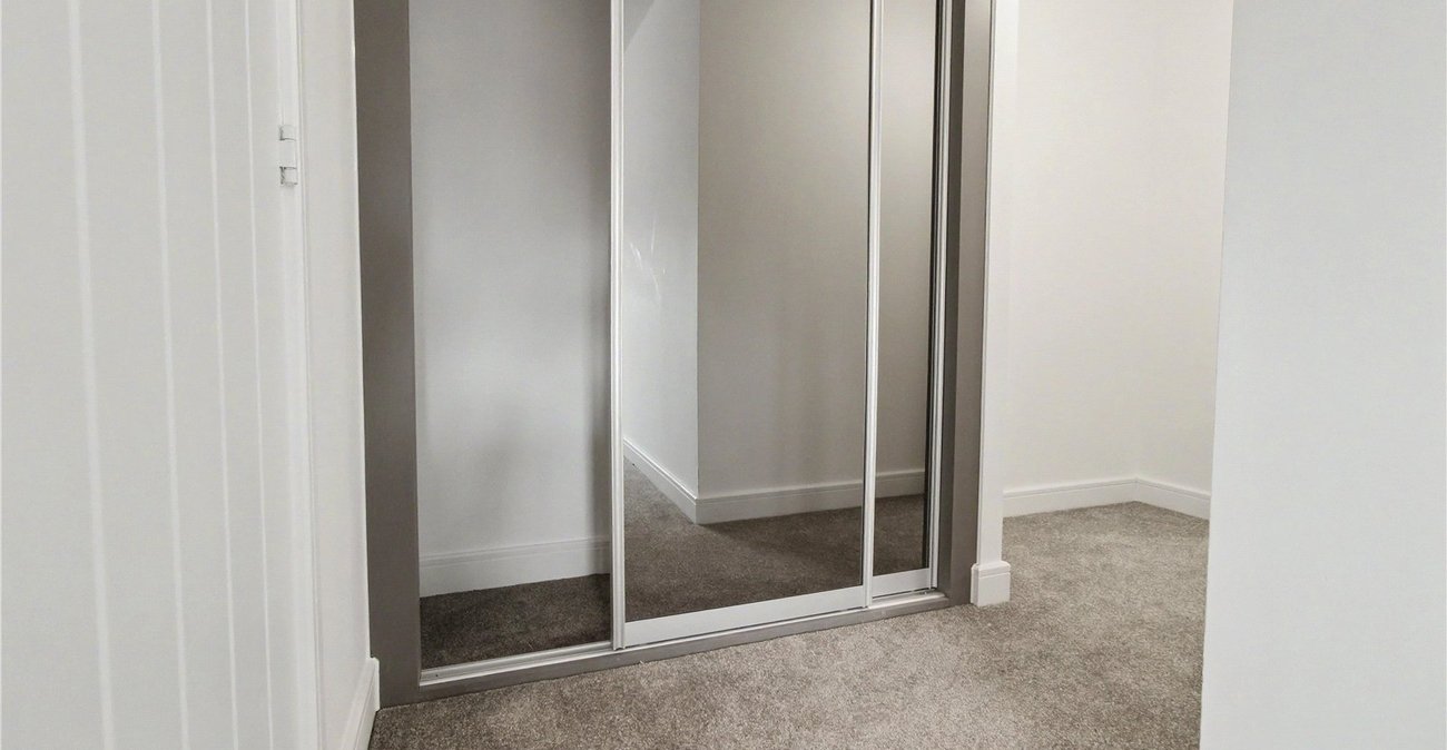 2 bedroom property to rent in Alkerden | Robinson Michael & Jackson