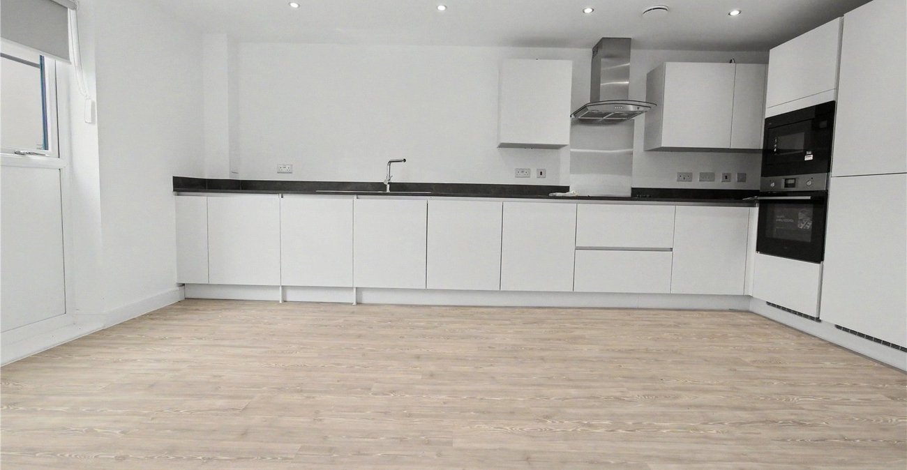 2 bedroom property to rent in Alkerden | Robinson Michael & Jackson