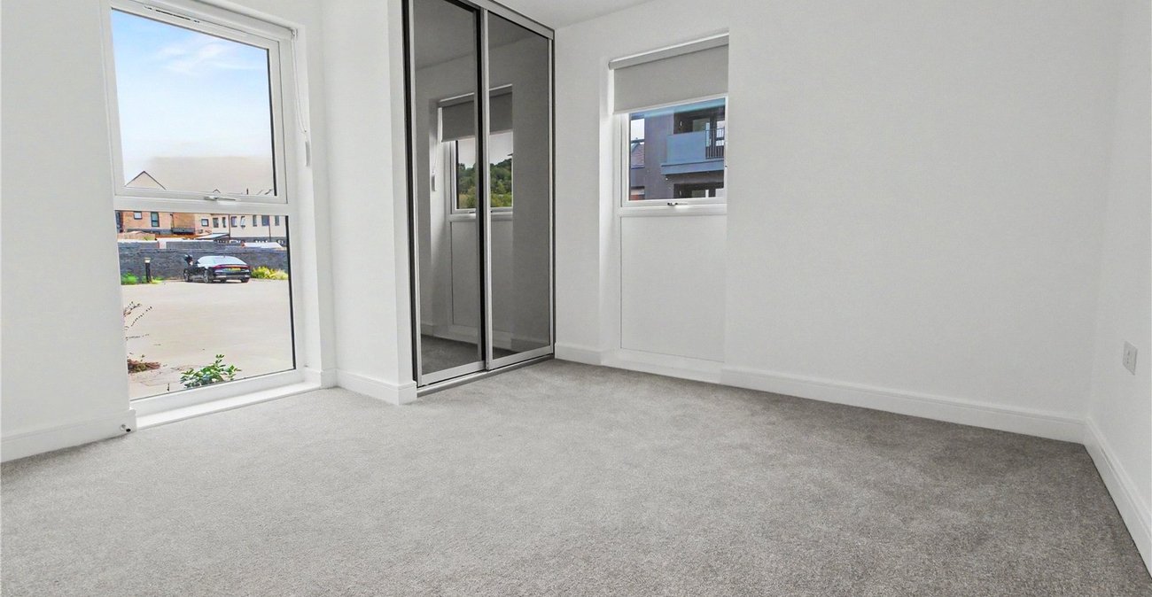 2 bedroom property to rent in Alkerden | Robinson Michael & Jackson