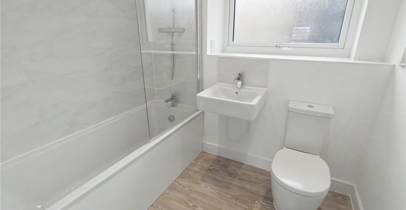 2 bedroom property to rent in Alkerden | Robinson Michael & Jackson