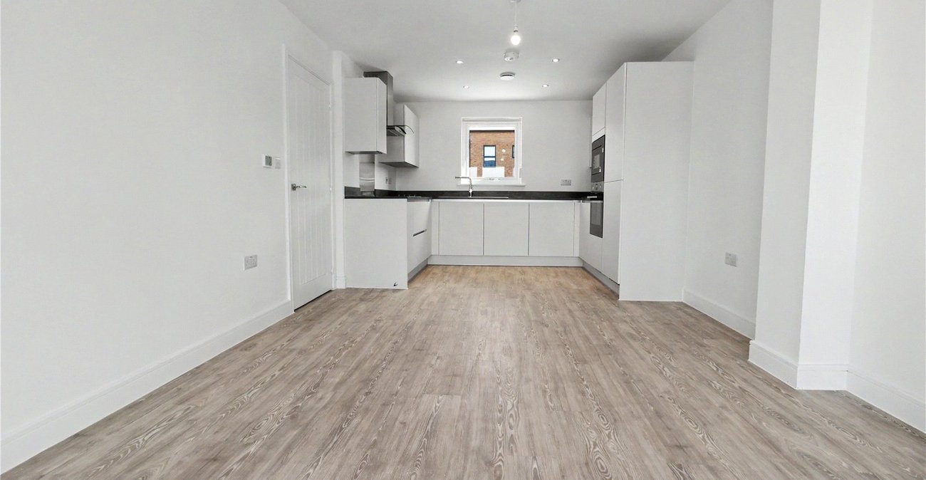 3 bedroom property to rent in Alkerden | Robinson Michael & Jackson