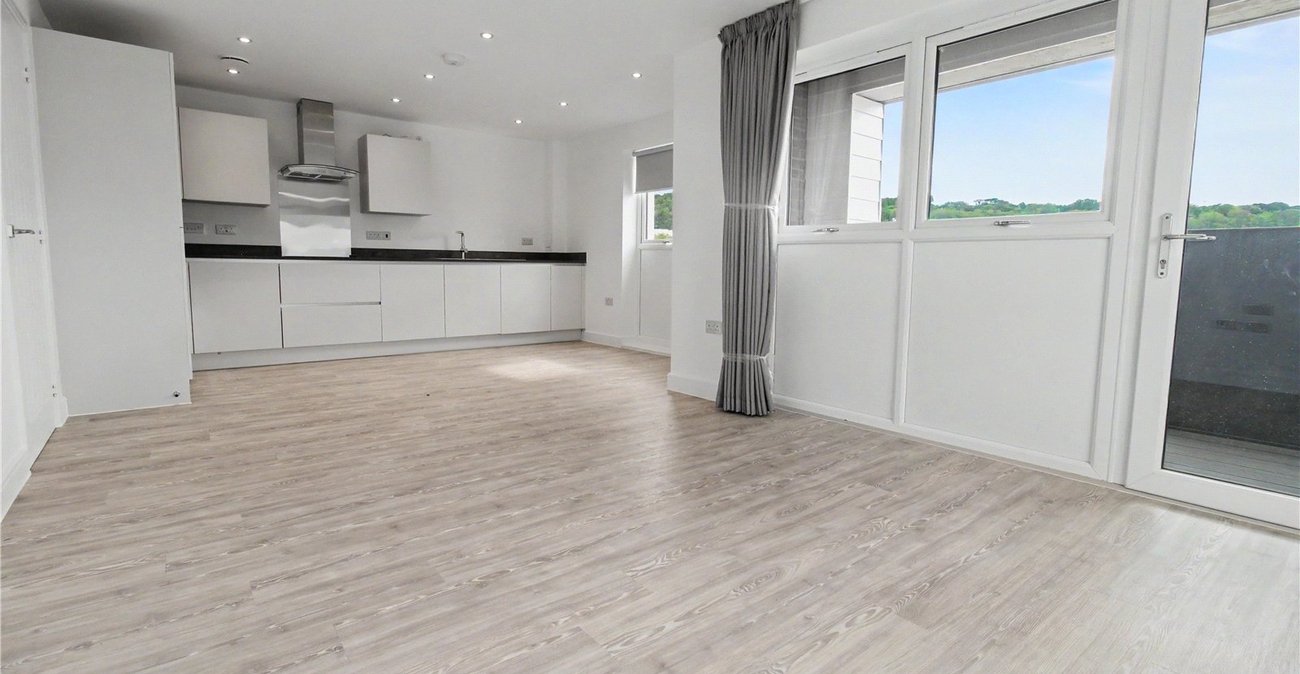 2 bedroom property to rent in Alkerden | Robinson Michael & Jackson