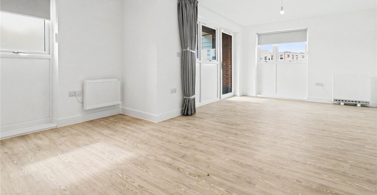 2 bedroom property to rent in Alkerden | Robinson Michael & Jackson