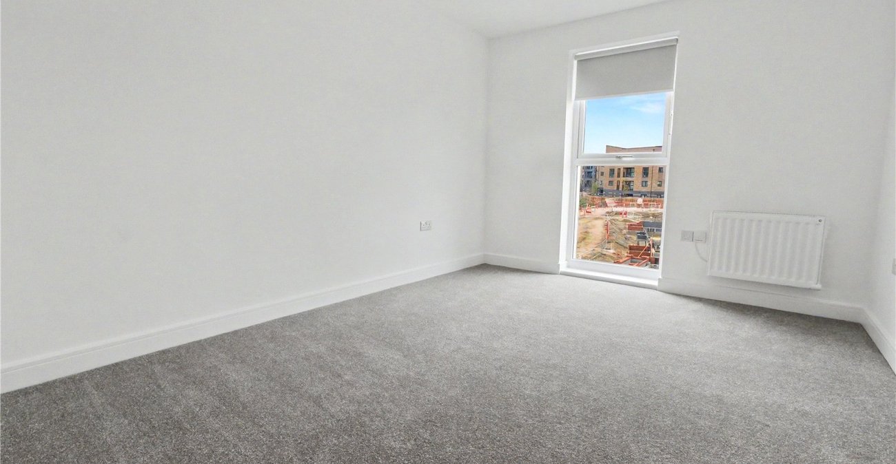 2 bedroom property to rent in Alkerden | Robinson Michael & Jackson