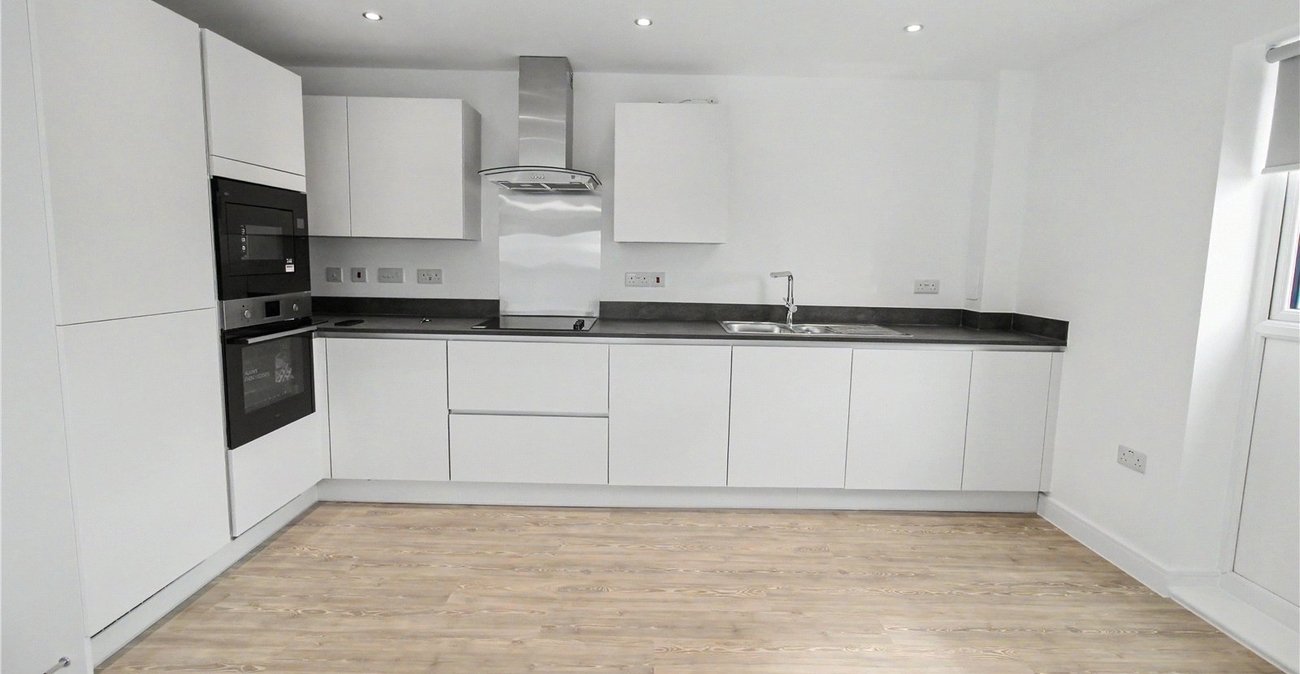 2 bedroom property to rent in Alkerden | Robinson Michael & Jackson