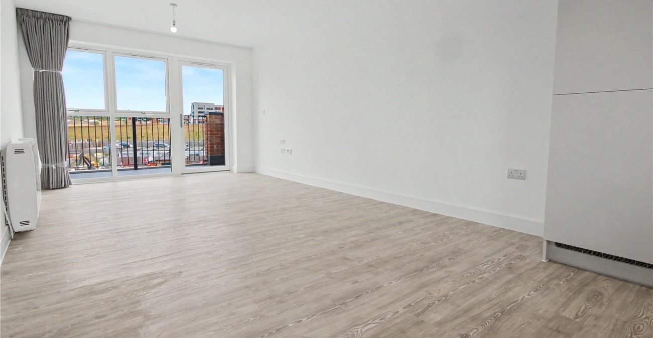 2 bedroom property to rent in Alkerden | Robinson Michael & Jackson