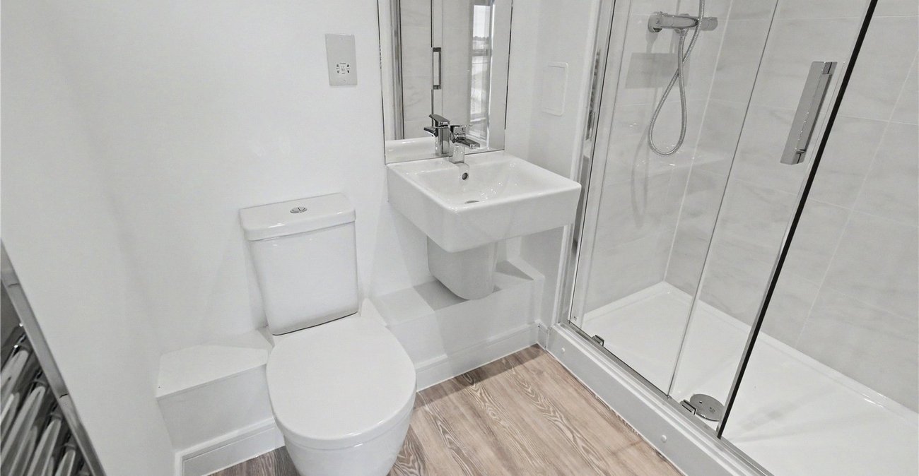 2 bedroom property to rent in Alkerden | Robinson Michael & Jackson