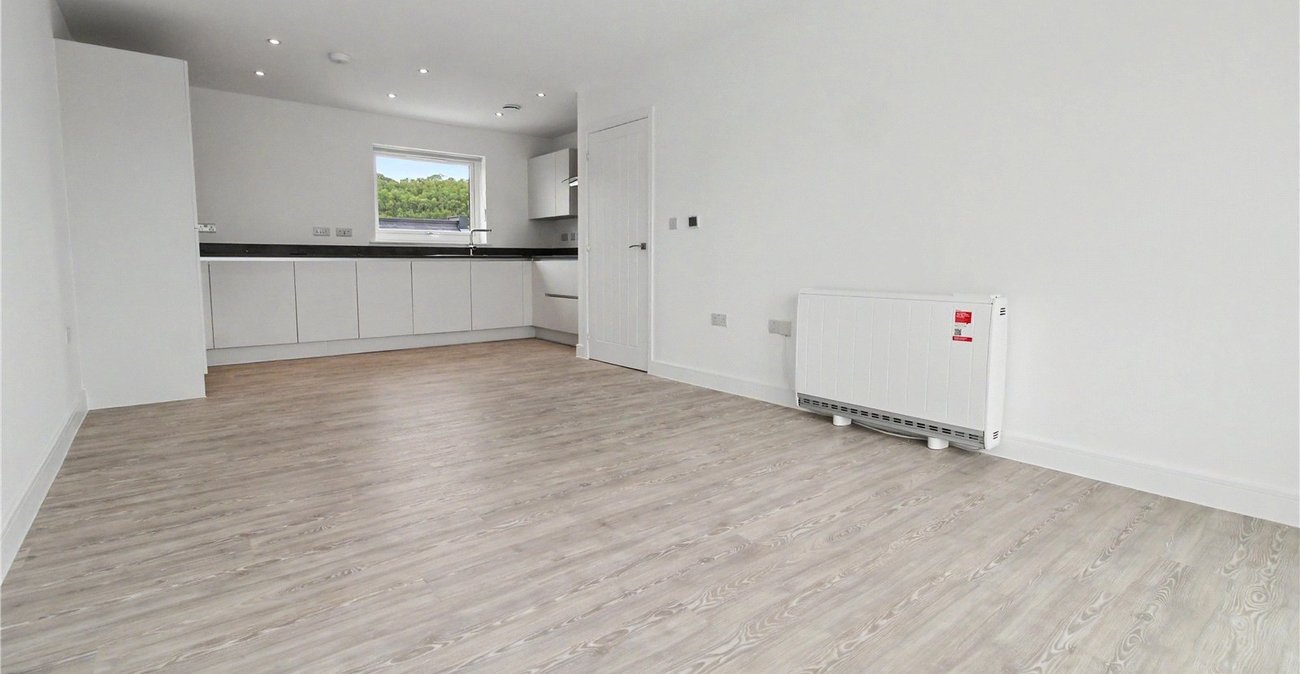 2 bedroom property to rent in Alkerden | Robinson Michael & Jackson