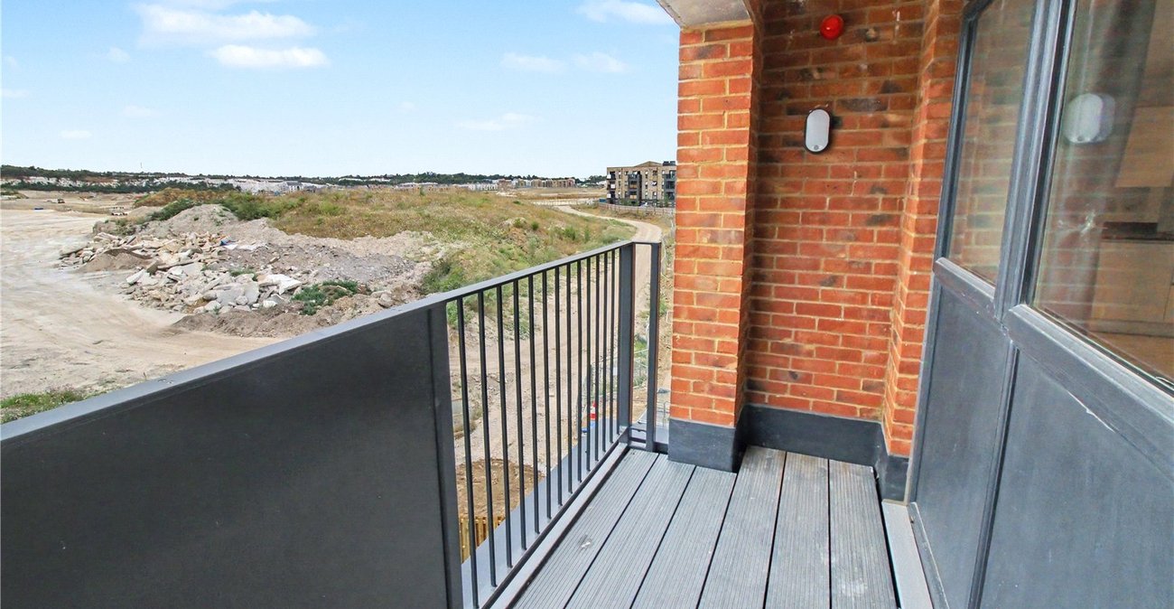 2 bedroom property to rent in Alkerden | Robinson Michael & Jackson