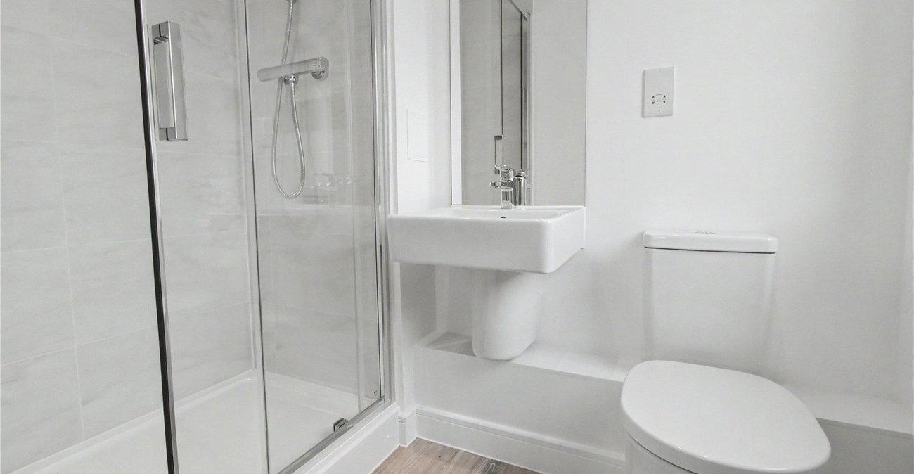 2 bedroom property to rent in Alkerden | Robinson Michael & Jackson