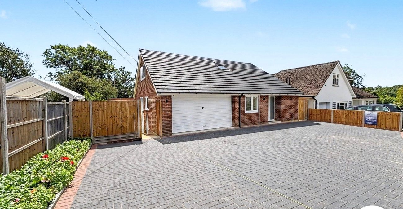 5 bedroom house to rent in Cuxton | Robinson Michael & Jackson