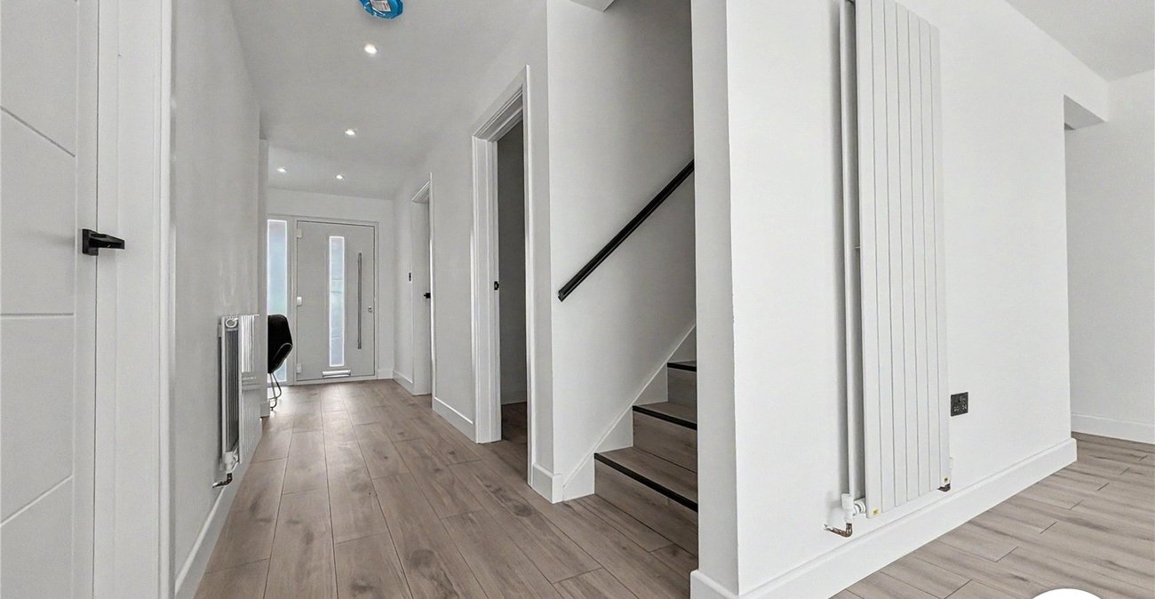 5 bedroom house to rent in Cuxton | Robinson Michael & Jackson