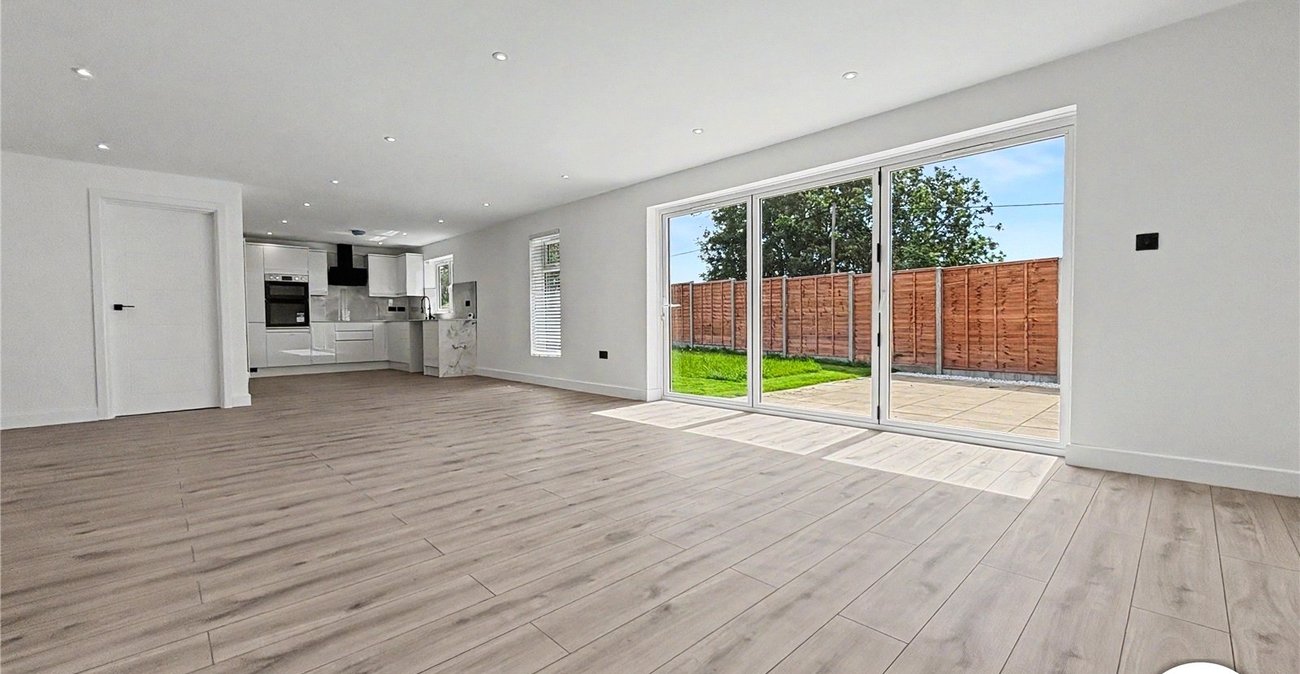 5 bedroom house to rent in Cuxton | Robinson Michael & Jackson