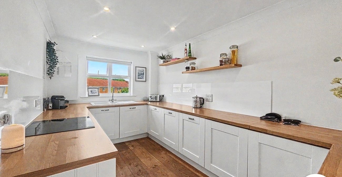 2 bedroom property to rent in Dartford | Robinson Jackson