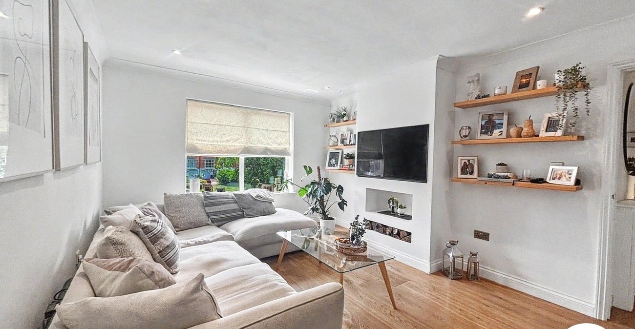 2 bedroom property to rent in Dartford | Robinson Jackson