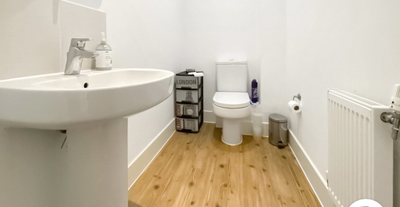 2 bedroom house to rent in Orpington | Robinson Jackson