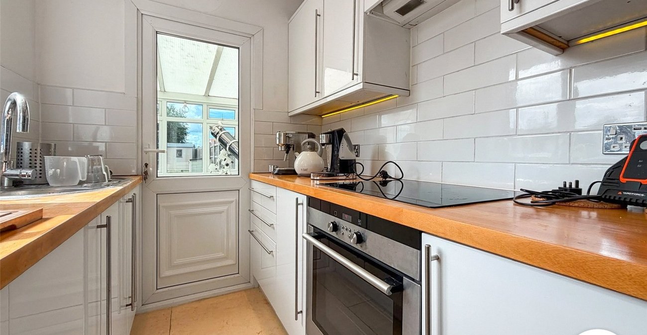 2 bedroom house to rent in Welling | 