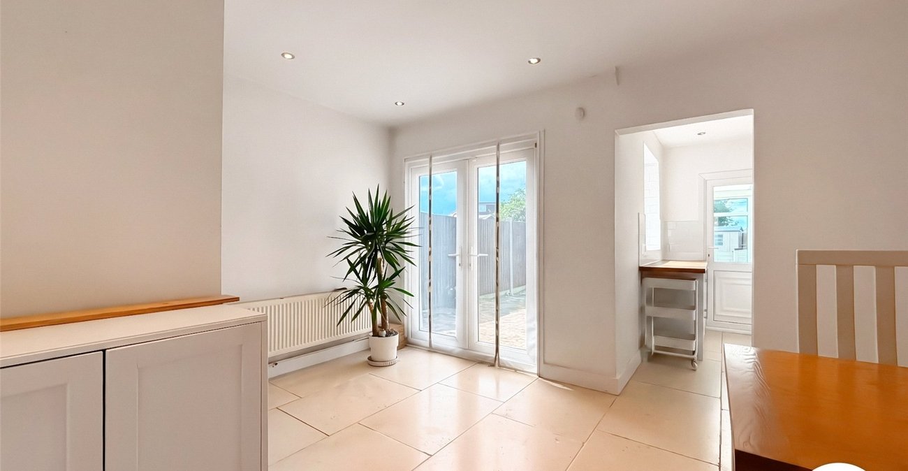 2 bedroom house to rent in Welling | 