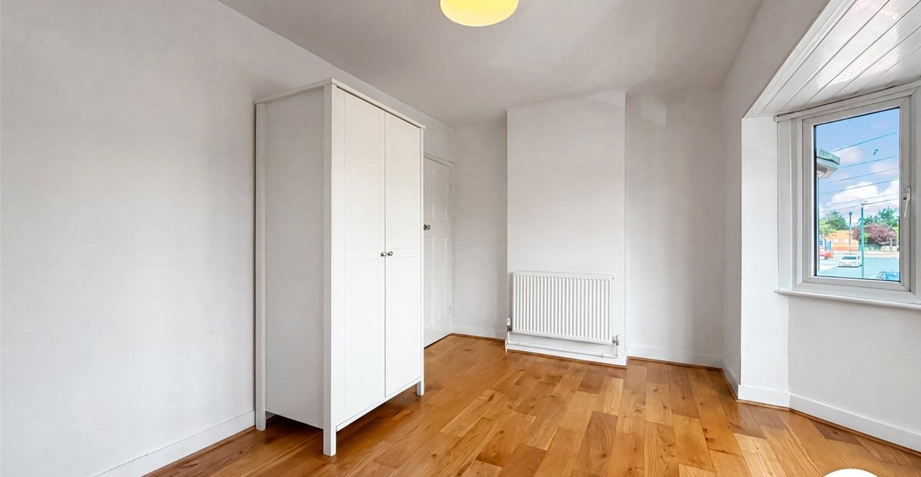 2 bedroom house to rent in Welling | 