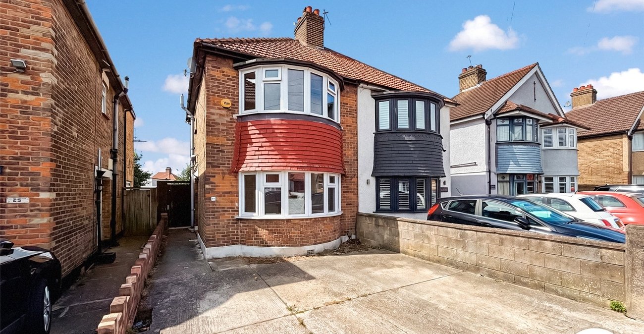 2 bedroom house to rent in Welling | 