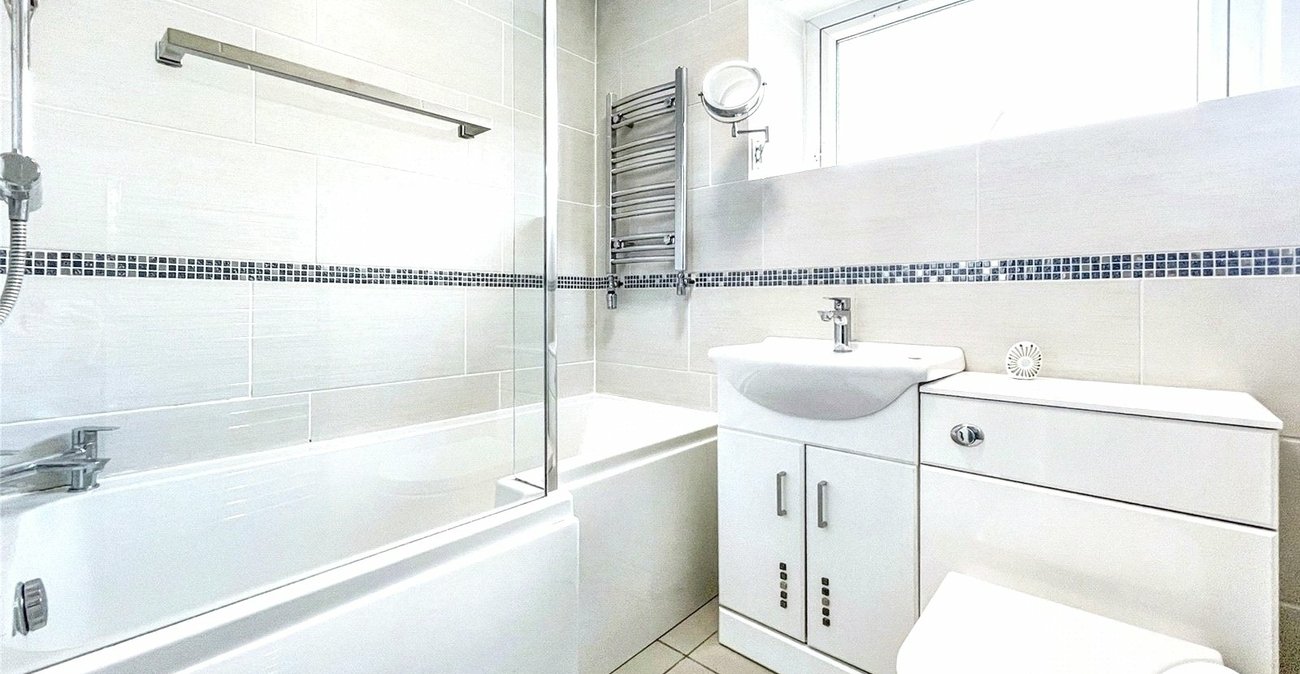 3 bedroom property to rent in Sidcup | Robinson Jackson