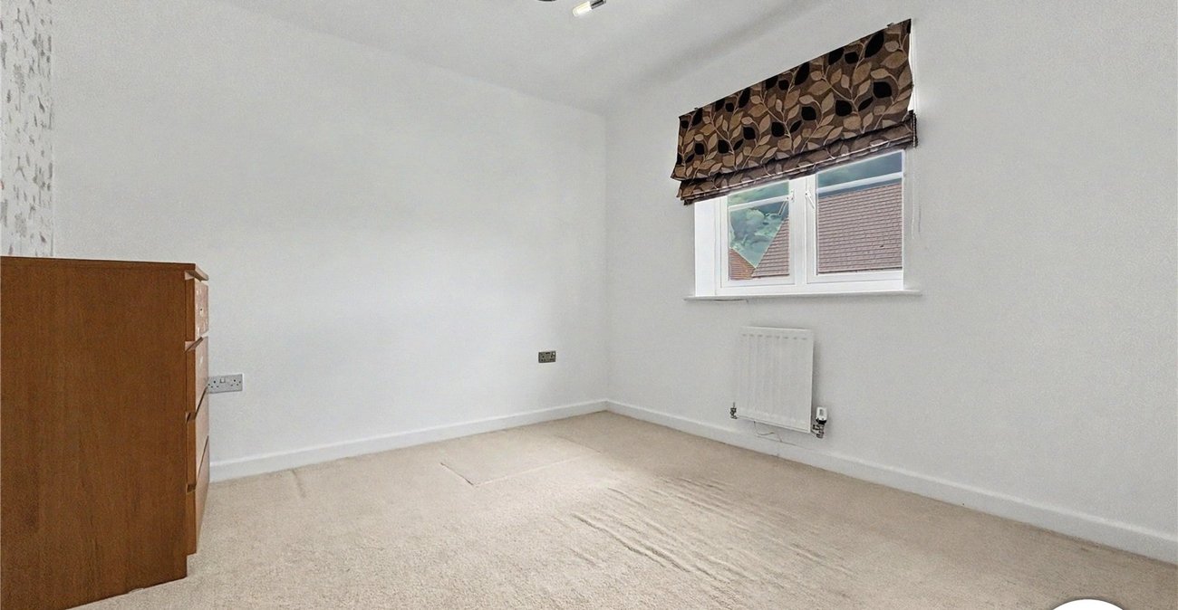 4 bedroom house to rent in Wainscott | Robinson Michael & Jackson