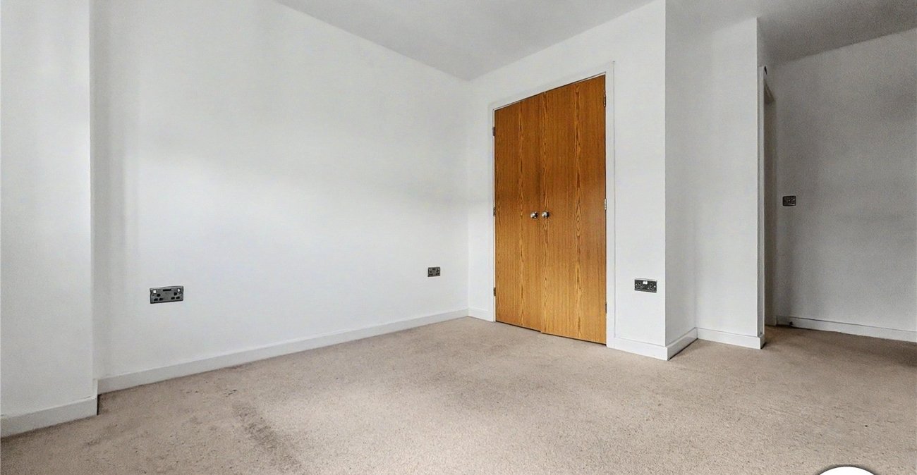 4 bedroom house to rent in Wainscott | Robinson Michael & Jackson