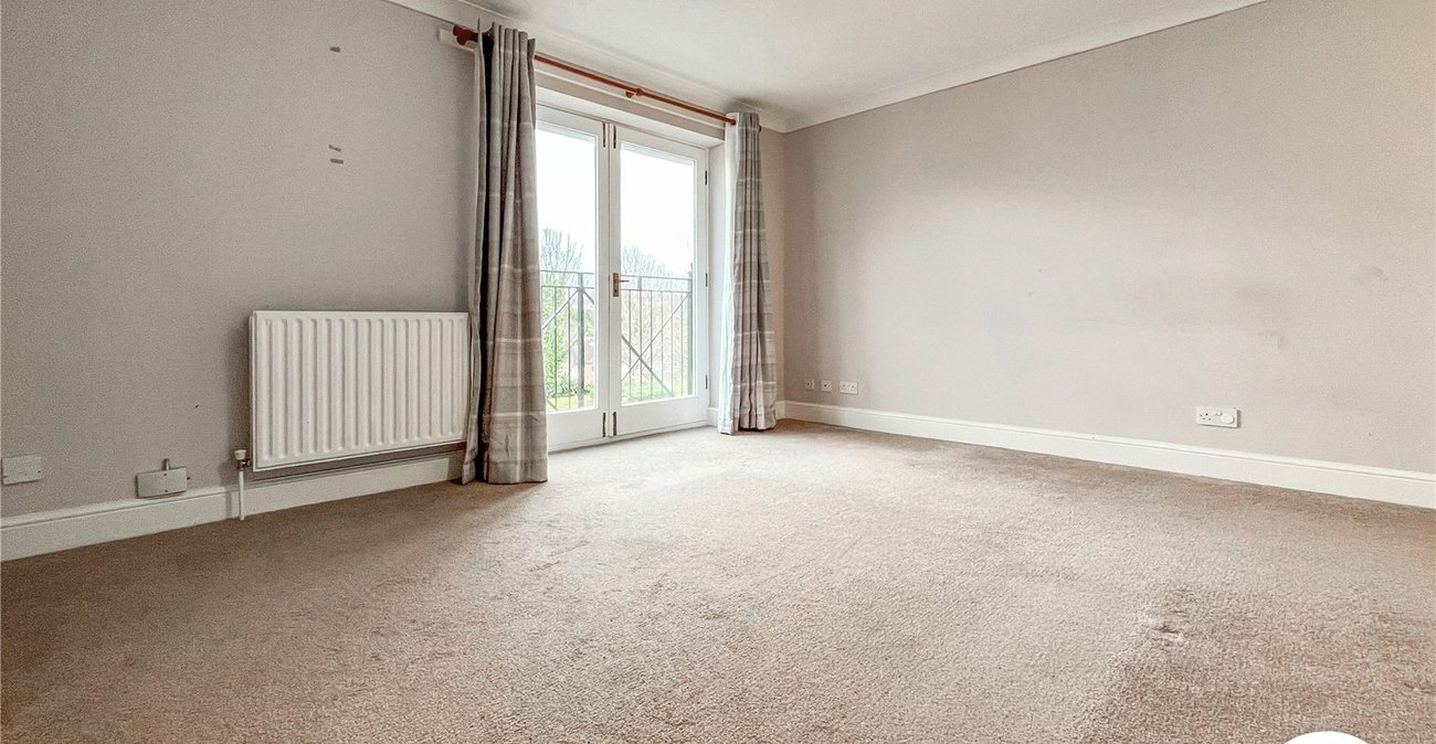 2 bedroom property to rent in Chatham | Robinson Michael & Jackson